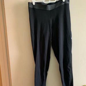Nike Pants & Jumpsuits - Black Nike Pro workout leggings Nike Pants & Jumpsuits - Black Nike Pro workout leggings
